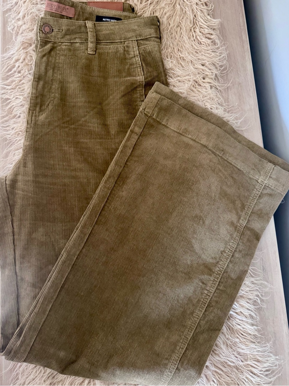 Judy Blue Retro Wide Leg Corduroy Pants Olive Green 9/29 High Rise